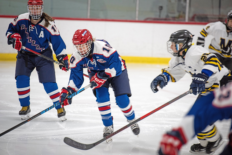 Mariners take women’s regional hockey win
