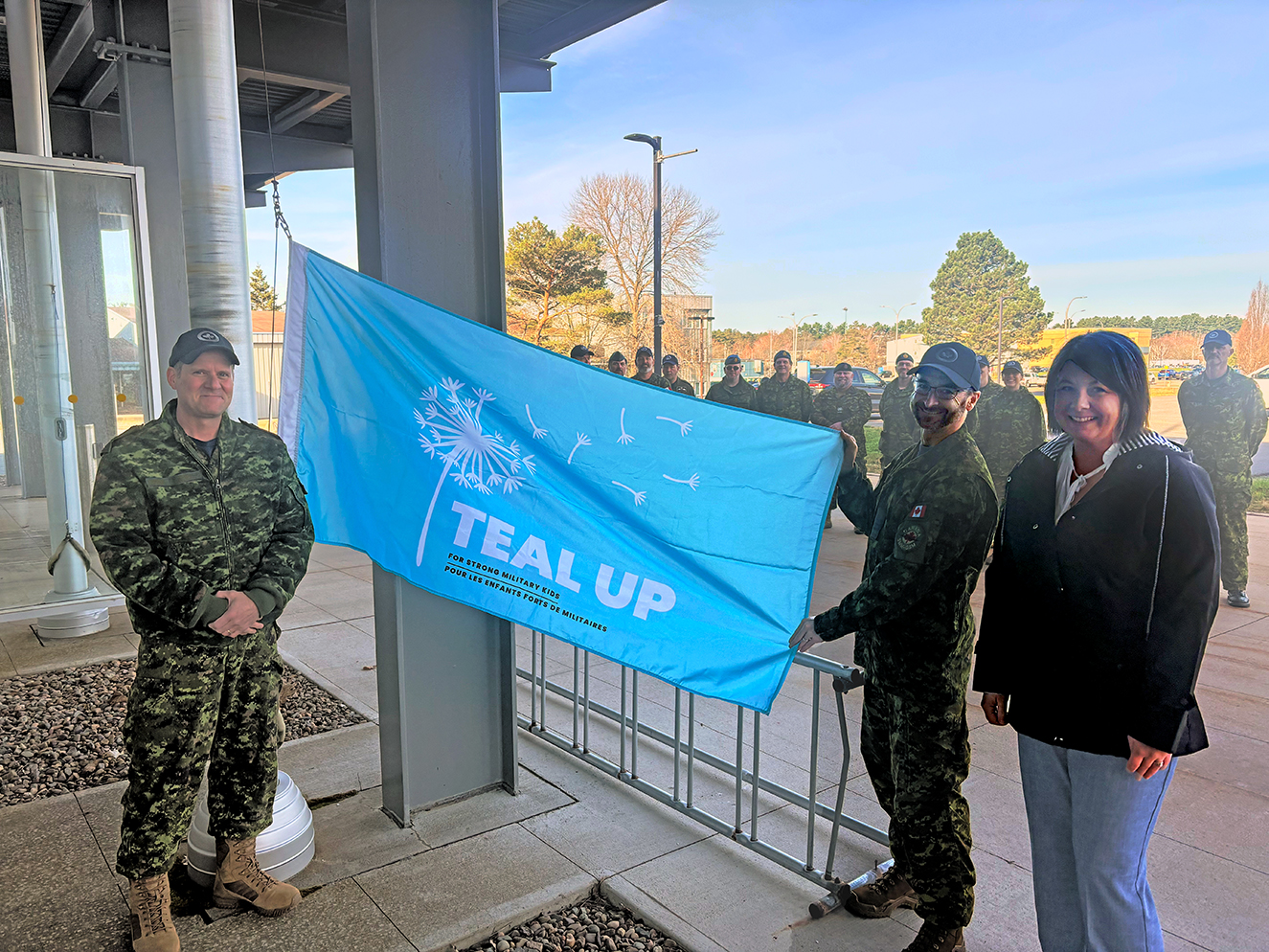 Teal highlights life of military children