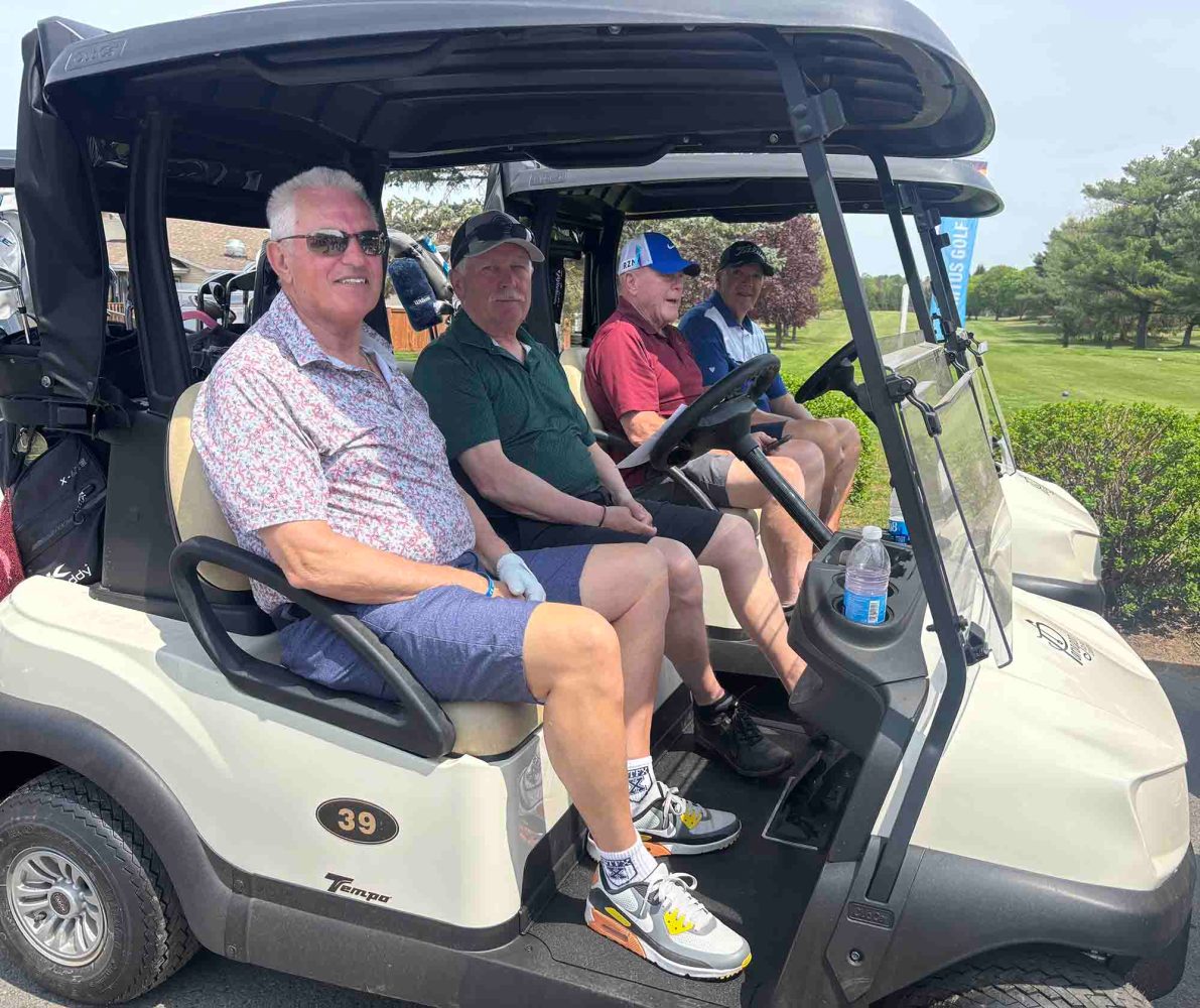 Growing Emeritus Golf community draws in first responders